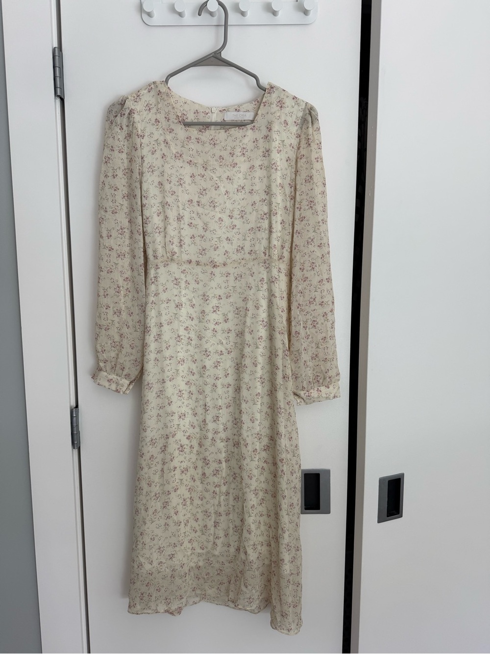 Korean Dainty Floral Long-Sleeve Midi Dress